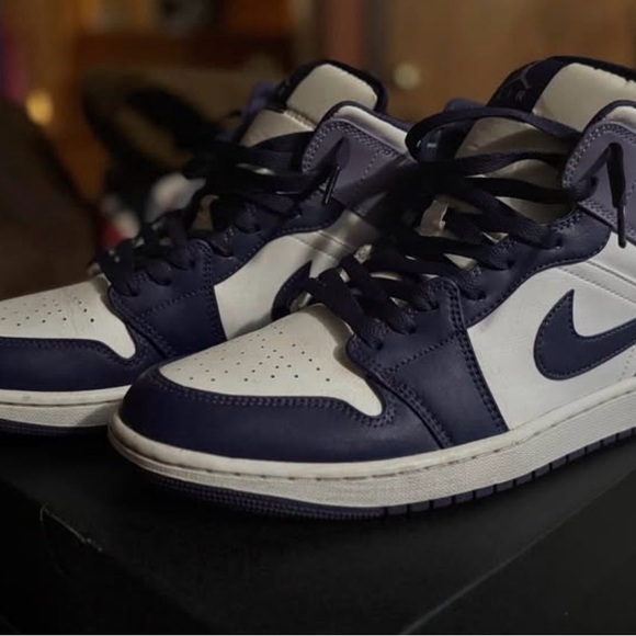 Nike Air Jordan Men's Sneakers - White, Purple, & Lavendar - Picture 3 of 5